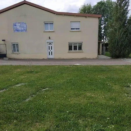 Maison Independante Avec 3 Chambres Mourmelon-le-Grand Exterior photo