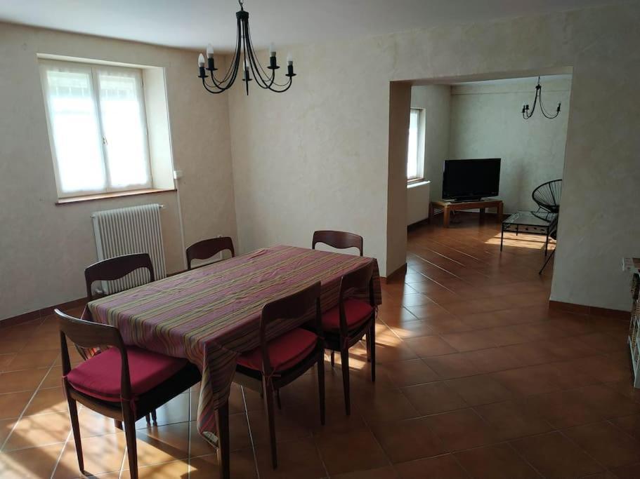 Ferienhaus Maison Independante Avec 3 Mourmelon-le-Grand